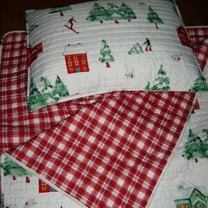 Holiday, Winter Quilted Twin Bedspread with Sham, VGUC